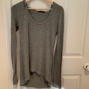 BRANDY MELVILLE HOODED SWEATER